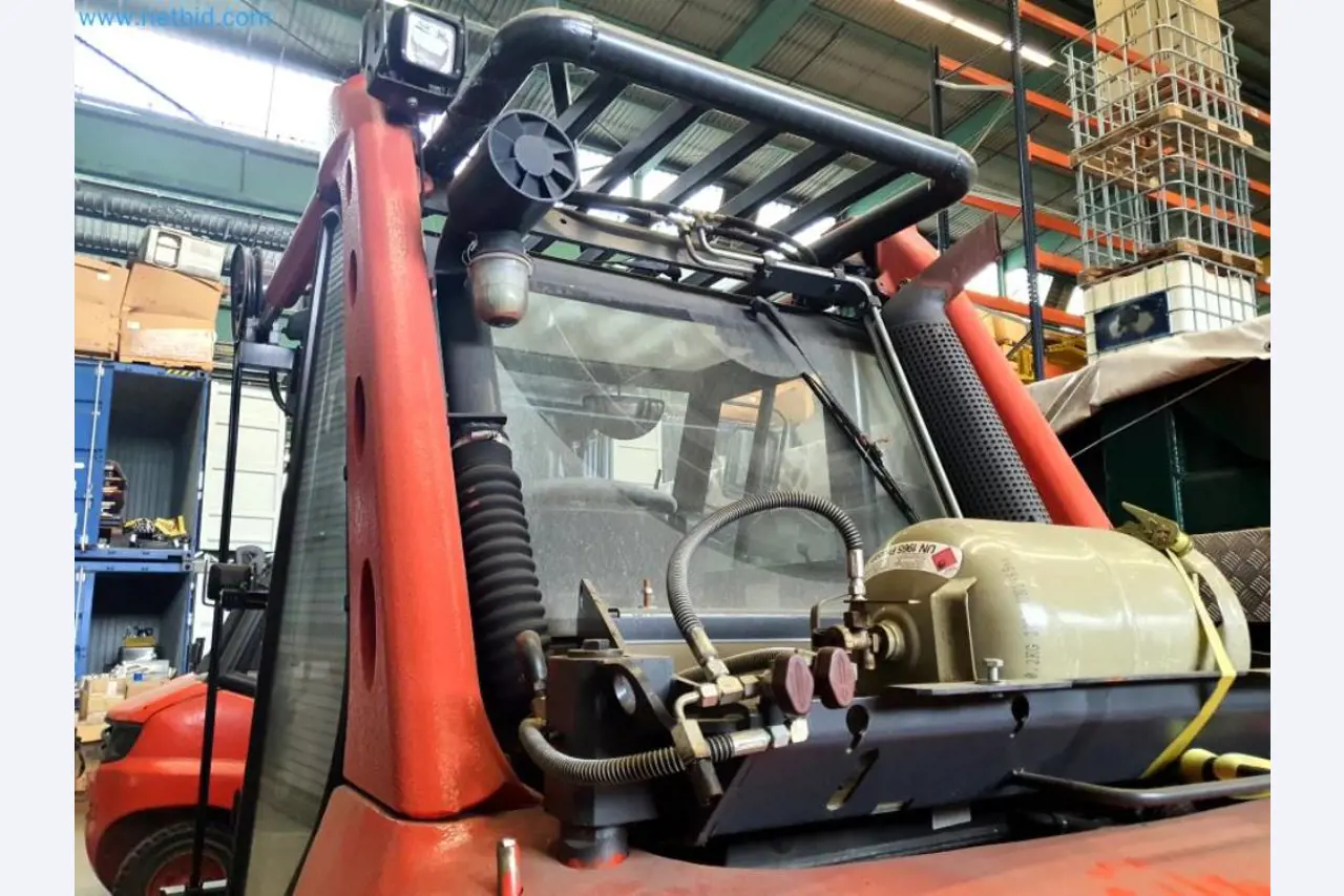 Liquidación de almacén de una empresa de servicios, vehículos, equipos de almacén-9