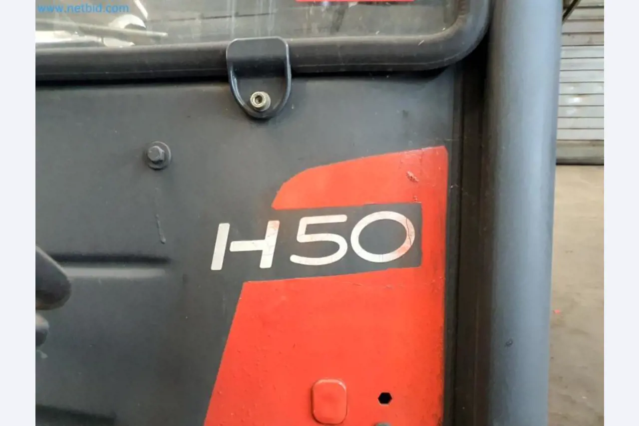 Liquidación de almacén de una empresa de servicios, vehículos, equipos de almacén-10