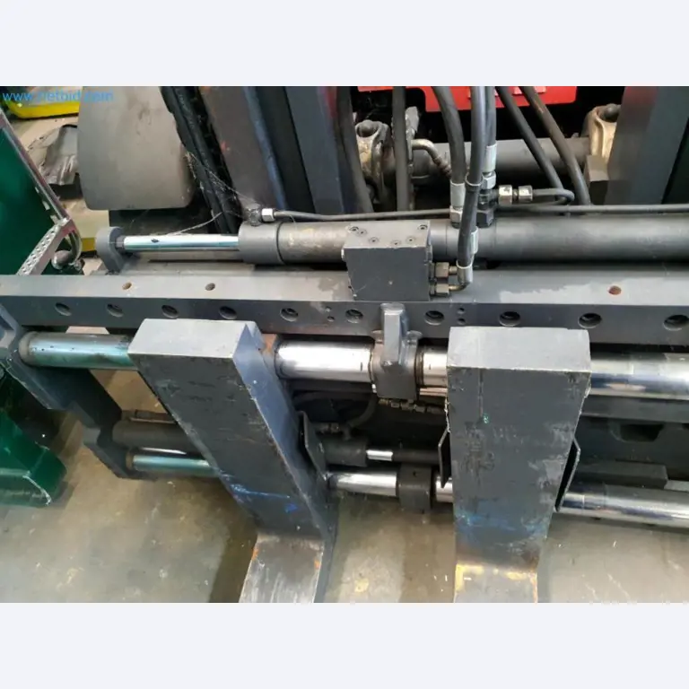 Liquidación de almacén de una empresa de servicios, vehículos, equipos de almacén-15