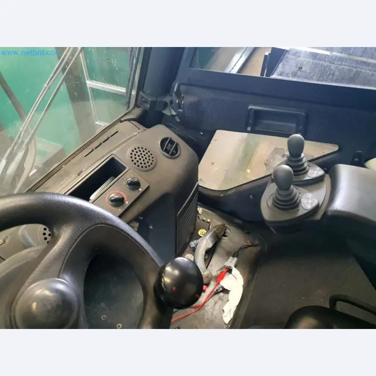 Liquidación de almacén de una empresa de servicios, vehículos, equipos de almacén-19