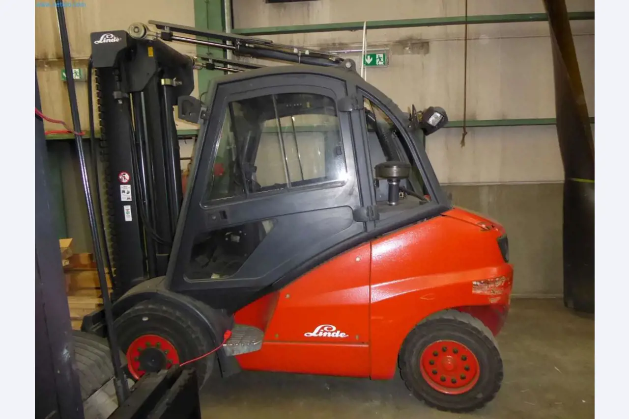 Liquidación de almacén de una empresa de servicios, vehículos, equipos de almacén-1