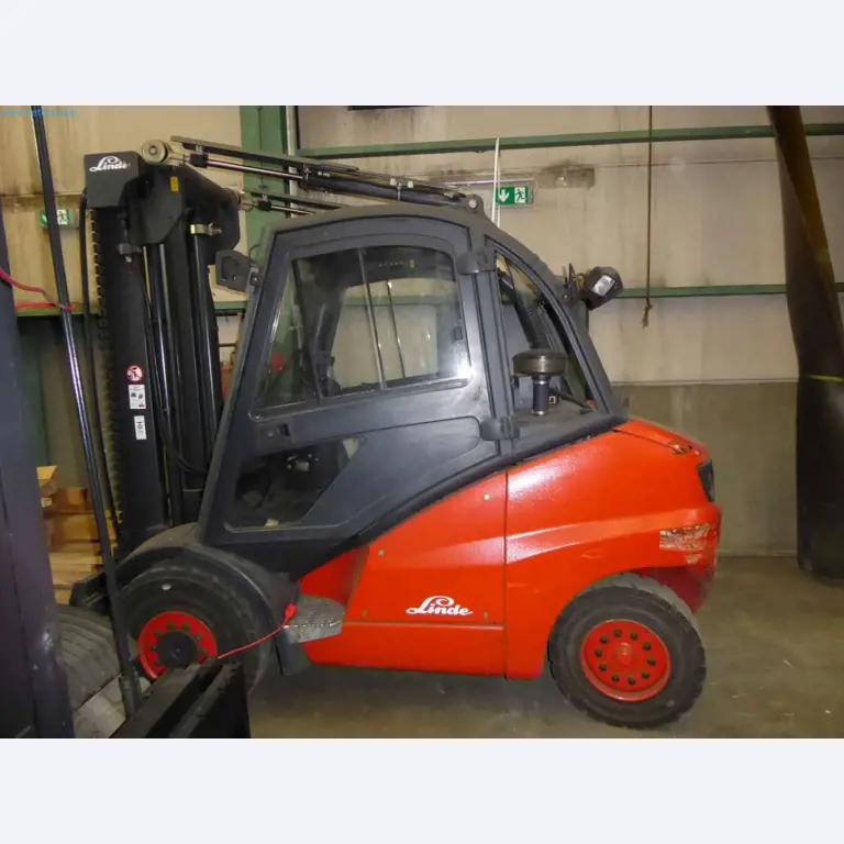 Liquidación de almacén de una empresa de servicios, vehículos, equipos de almacén-1