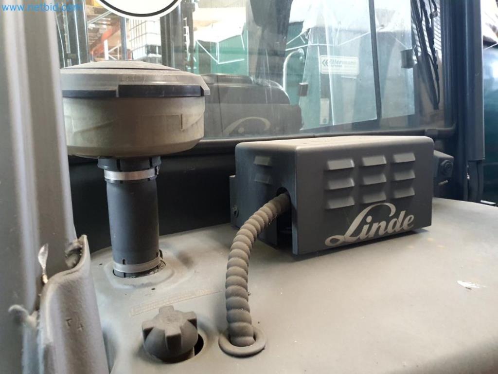 Likwidacja magazynu firmy usługowej, pojazdy, wyposażenie magazynu-21