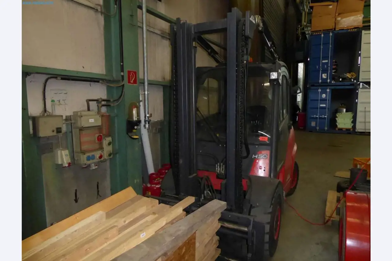 Liquidación de almacén de una empresa de servicios, vehículos, equipos de almacén-4