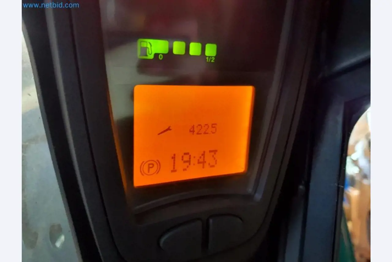 Liquidación de almacén de una empresa de servicios, vehículos, equipos de almacén-6