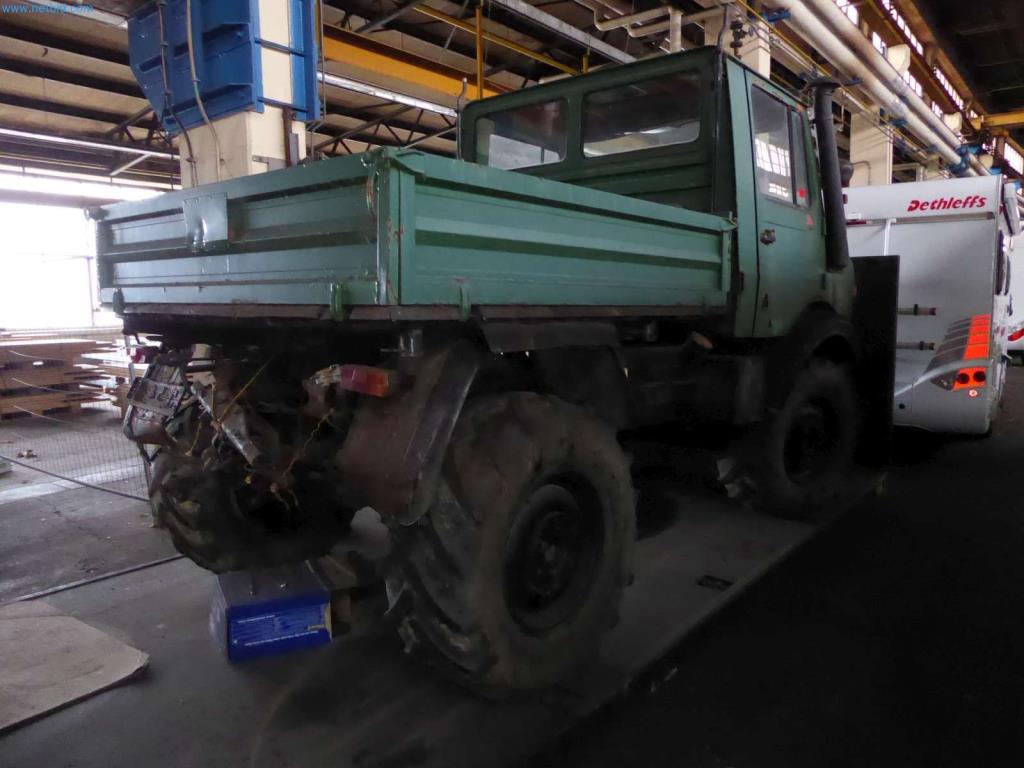 Liquidación de almacén de una empresa de servicios, vehículos, equipos de almacén-13