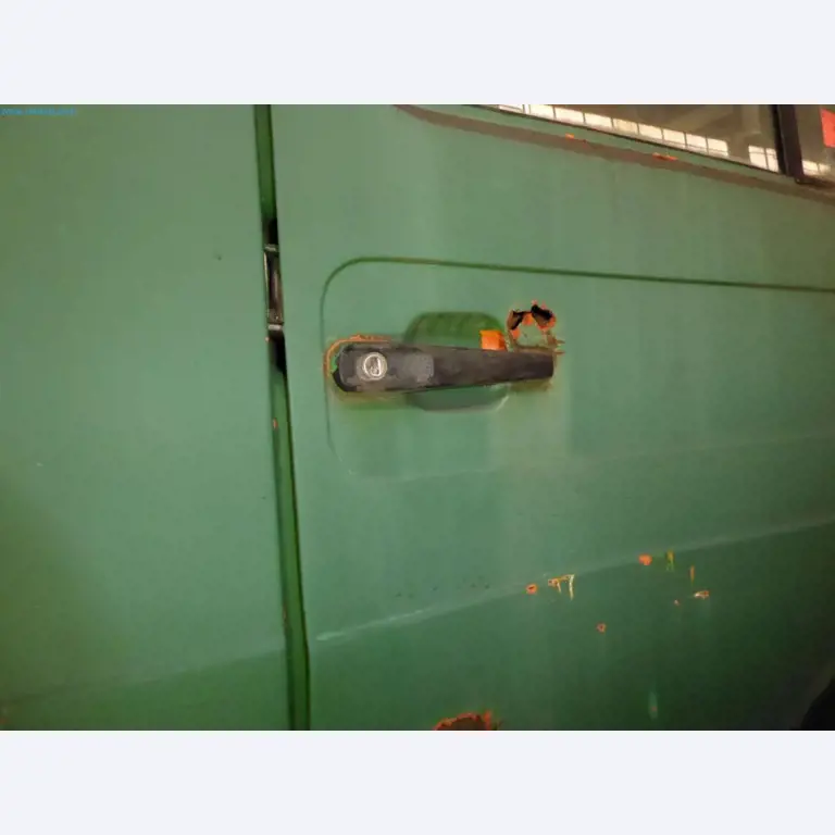 Magazijnliquidatie van een dienstverlenend bedrijf, voertuigen, magazijnuitrusting-15