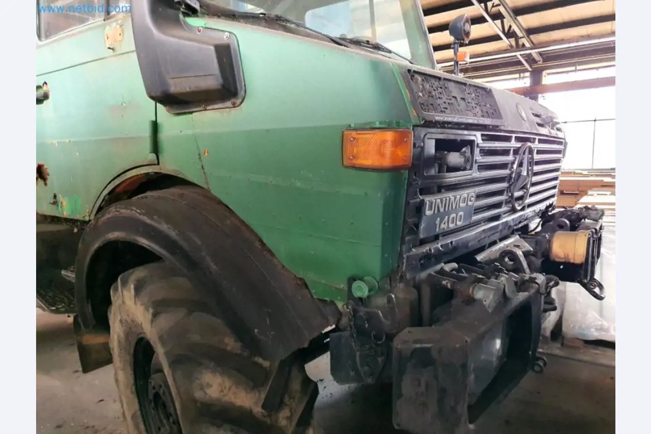 Magazijnliquidatie van een dienstverlenend bedrijf, voertuigen, magazijnuitrusting-17