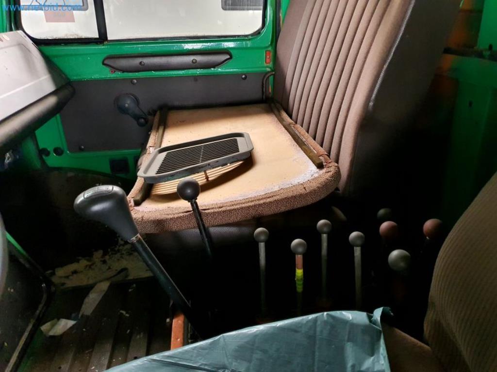 Liquidación de almacén de una empresa de servicios, vehículos, equipos de almacén-26