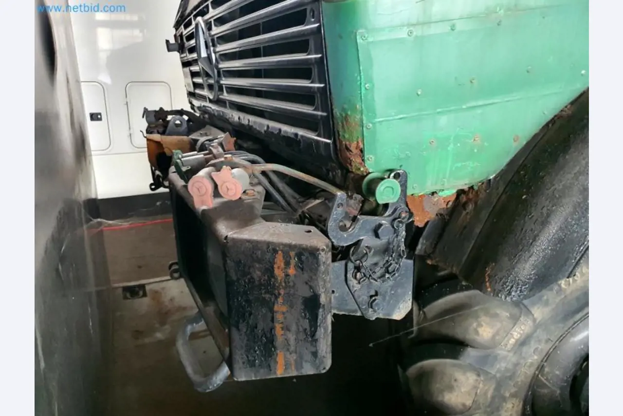 Magazijnliquidatie van een dienstverlenend bedrijf, voertuigen, magazijnuitrusting-31