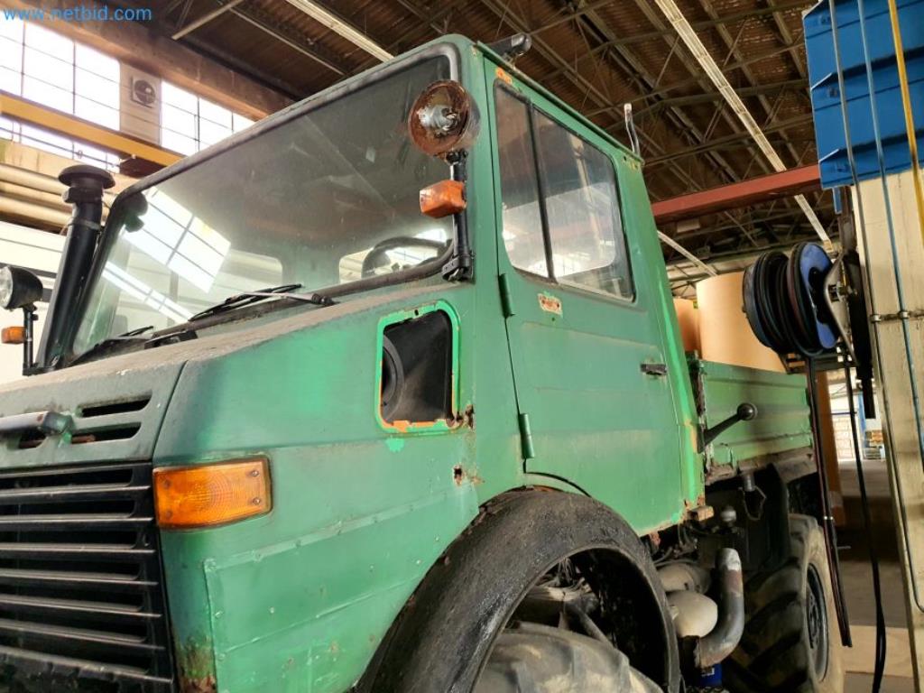 Liquidación de almacén de una empresa de servicios, vehículos, equipos de almacén-32