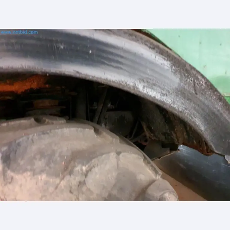 Magazijnliquidatie van een dienstverlenend bedrijf, voertuigen, magazijnuitrusting-37