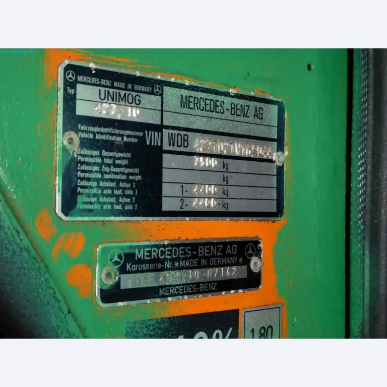 Magazijnliquidatie van een dienstverlenend bedrijf, voertuigen, magazijnuitrusting-6