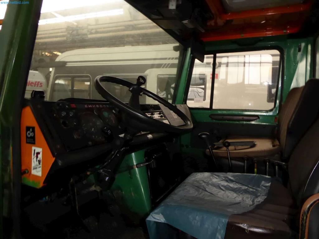 Liquidación de almacén de una empresa de servicios, vehículos, equipos de almacén-7