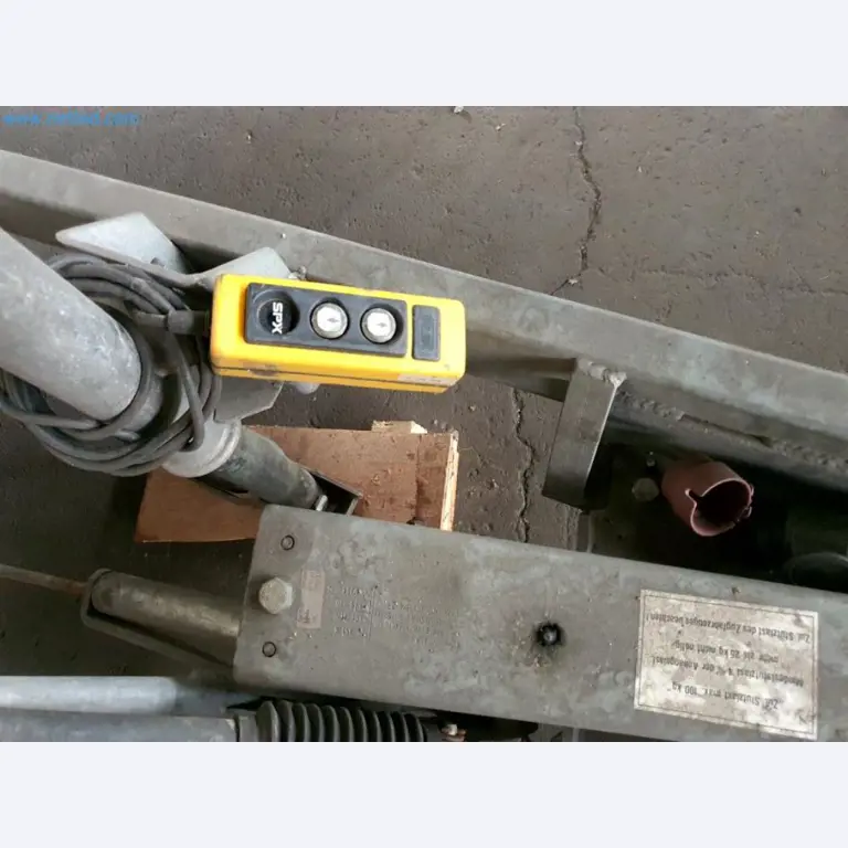 Lagerauflösung eines Dienstleistungsbetriebes, Fahrzeuge, Lagereinrichtung-10