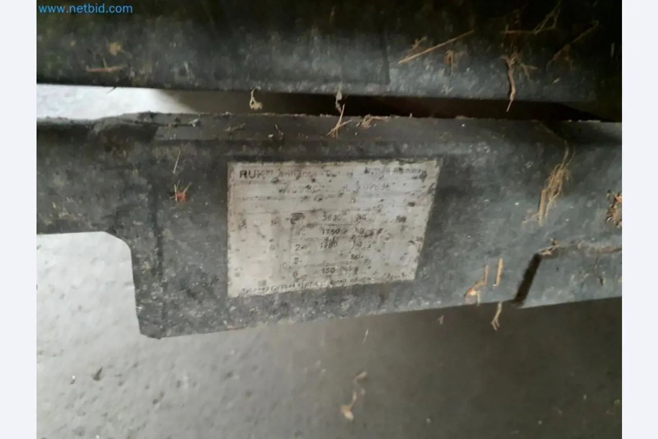 Lagerauflösung eines Dienstleistungsbetriebes, Fahrzeuge, Lagereinrichtung-12