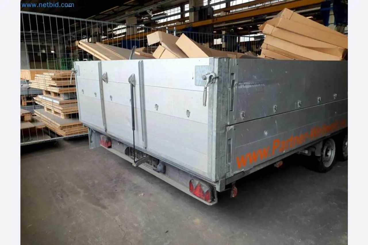 Lagerauflösung eines Dienstleistungsbetriebes, Fahrzeuge, Lagereinrichtung-14