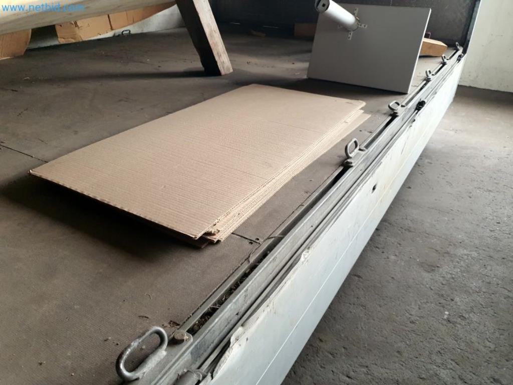 Likwidacja magazynu firmy usługowej, pojazdy, wyposażenie magazynu-16