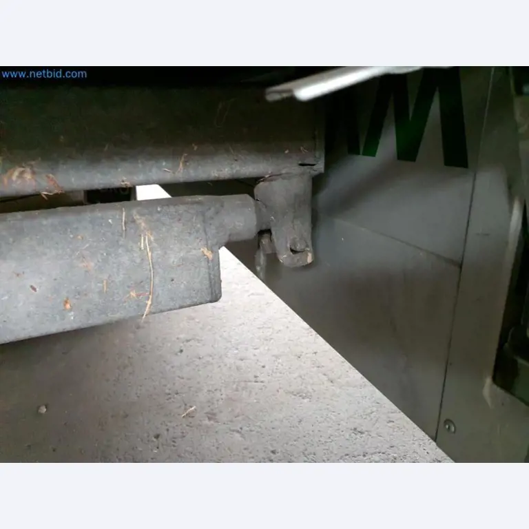 Lagerauflösung eines Dienstleistungsbetriebes, Fahrzeuge, Lagereinrichtung-17