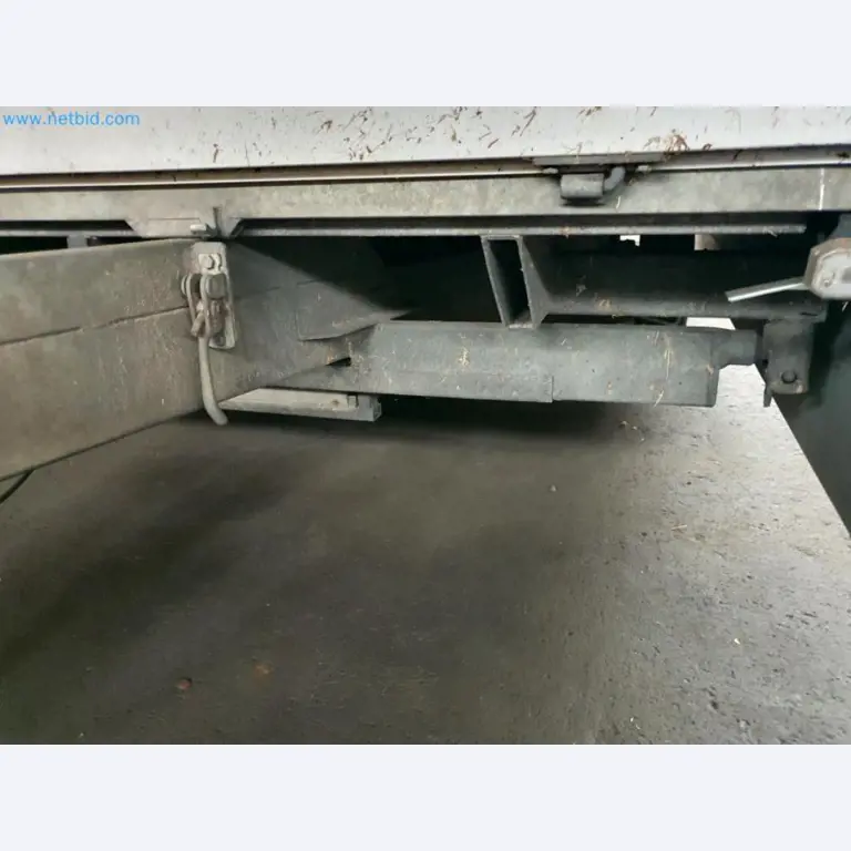 Lagerauflösung eines Dienstleistungsbetriebes, Fahrzeuge, Lagereinrichtung-18