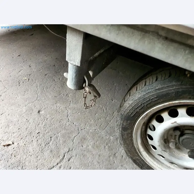 Lagerauflösung eines Dienstleistungsbetriebes, Fahrzeuge, Lagereinrichtung-21