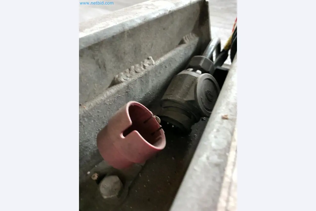 Lagerauflösung eines Dienstleistungsbetriebes, Fahrzeuge, Lagereinrichtung-22