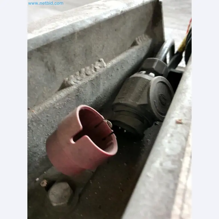 Lagerauflösung eines Dienstleistungsbetriebes, Fahrzeuge, Lagereinrichtung-22