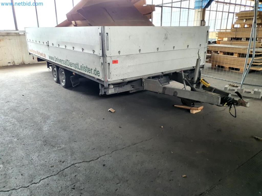 Likwidacja magazynu firmy usługowej, pojazdy, wyposażenie magazynu-1