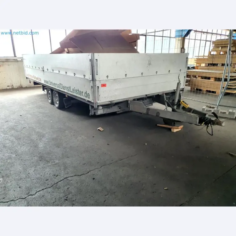 Lagerauflösung eines Dienstleistungsbetriebes, Fahrzeuge, Lagereinrichtung-1