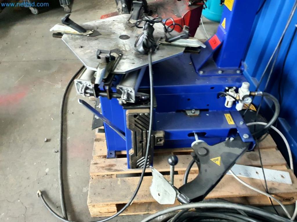 Liquidación de almacén de una empresa de servicios, vehículos, equipos de almacén-10