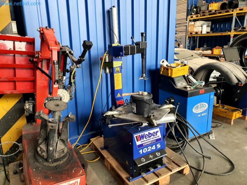 Liquidación de almacén de una empresa de servicios, vehículos, equipos de almacén-1