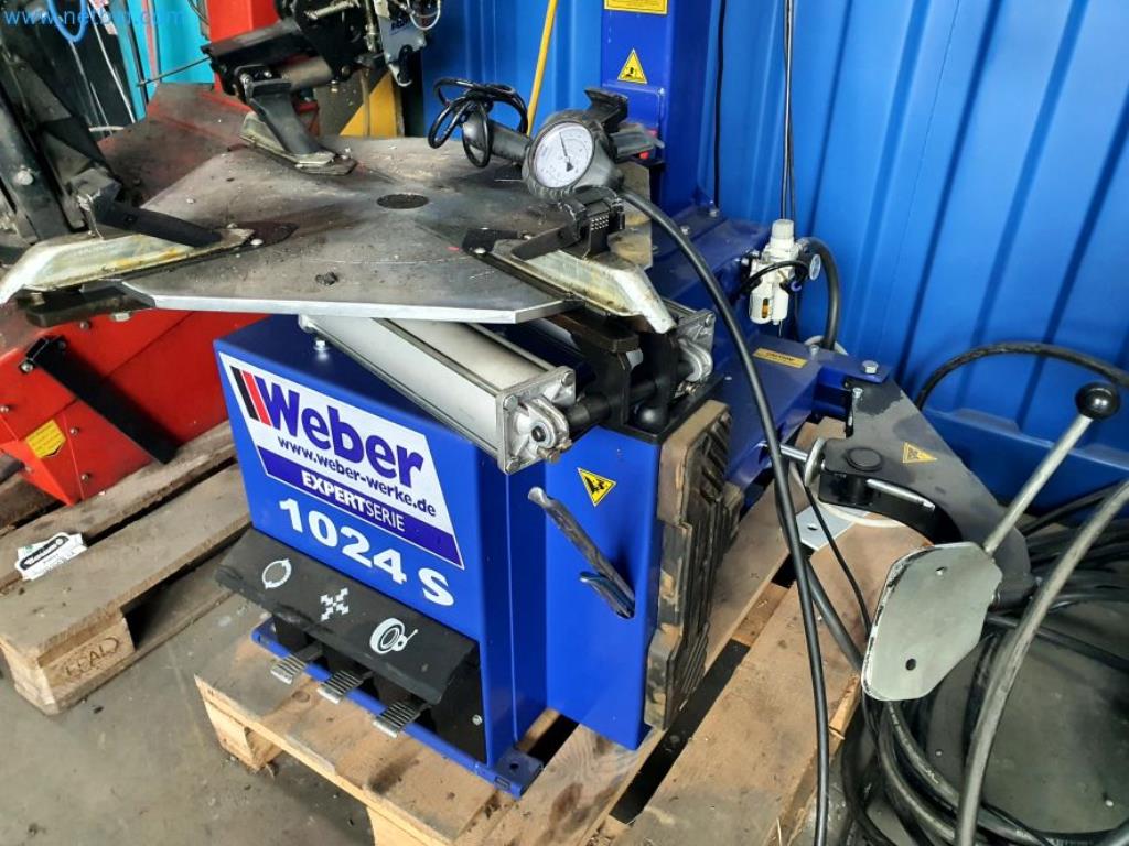 Liquidación de almacén de una empresa de servicios, vehículos, equipos de almacén-6