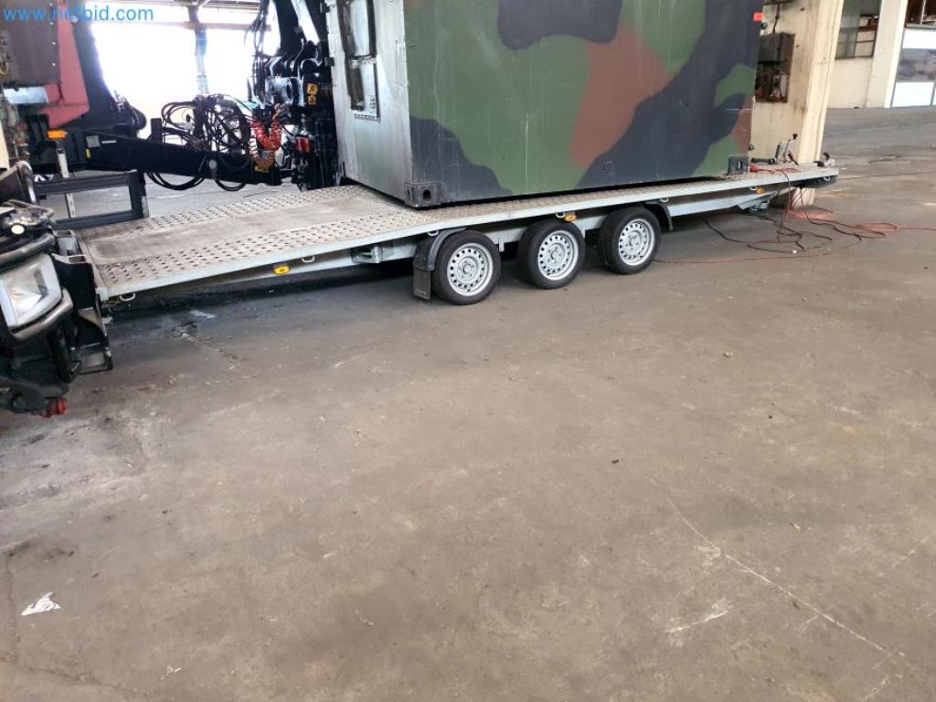 Likwidacja magazynu firmy usługowej, pojazdy, wyposażenie magazynu-18