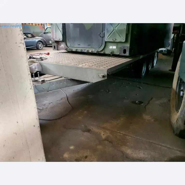 Magazijnliquidatie van een dienstverlenend bedrijf, voertuigen, magazijnuitrusting-19