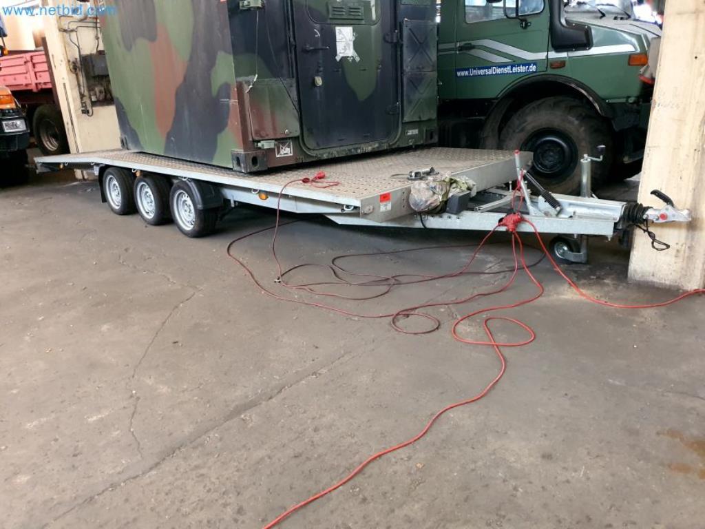 Likwidacja magazynu firmy usługowej, pojazdy, wyposażenie magazynu-1