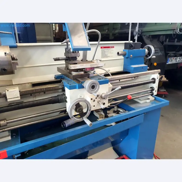 Liquidación de almacén de una empresa de servicios, vehículos, equipos de almacén-12