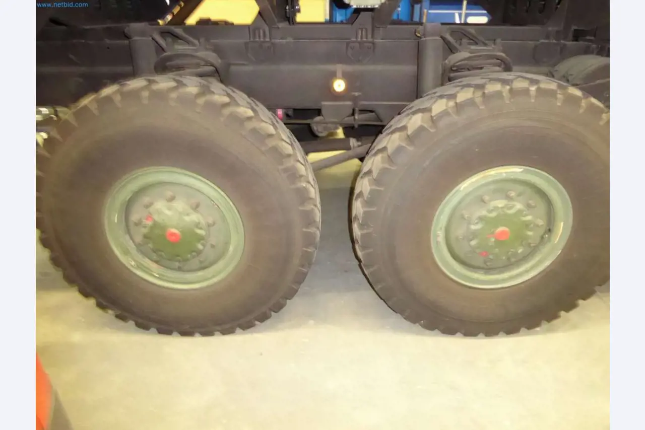 Lagerauflösung eines Dienstleistungsbetriebes, Fahrzeuge, Lagereinrichtung-13