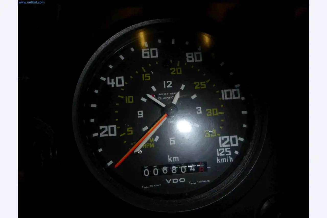 Lagerauflösung eines Dienstleistungsbetriebes, Fahrzeuge, Lagereinrichtung-17