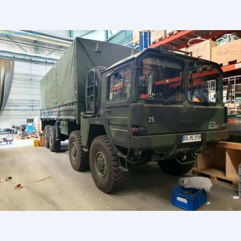 Lagerauflösung eines Dienstleistungsbetriebes, Fahrzeuge, Lagereinrichtung-1