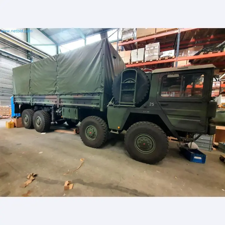 Lagerauflösung eines Dienstleistungsbetriebes, Fahrzeuge, Lagereinrichtung-20