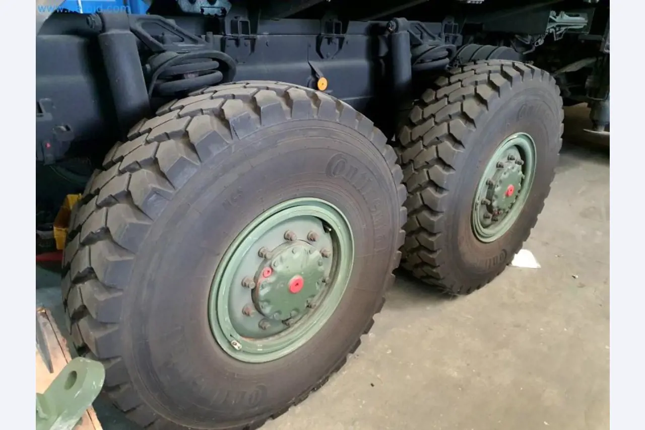 Lagerauflösung eines Dienstleistungsbetriebes, Fahrzeuge, Lagereinrichtung-23