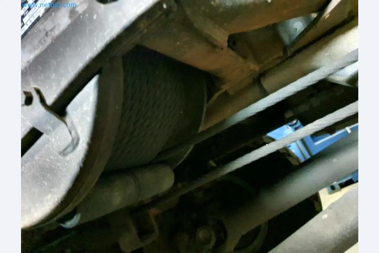 Lagerauflösung eines Dienstleistungsbetriebes, Fahrzeuge, Lagereinrichtung-25