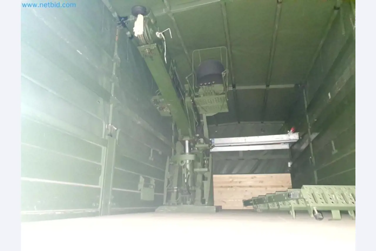 Lagerauflösung eines Dienstleistungsbetriebes, Fahrzeuge, Lagereinrichtung-30