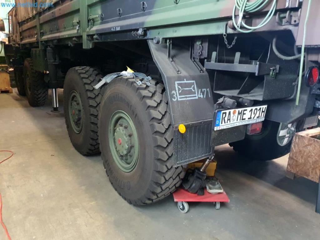 Lagerauflösung eines Dienstleistungsbetriebes, Fahrzeuge, Lagereinrichtung-31