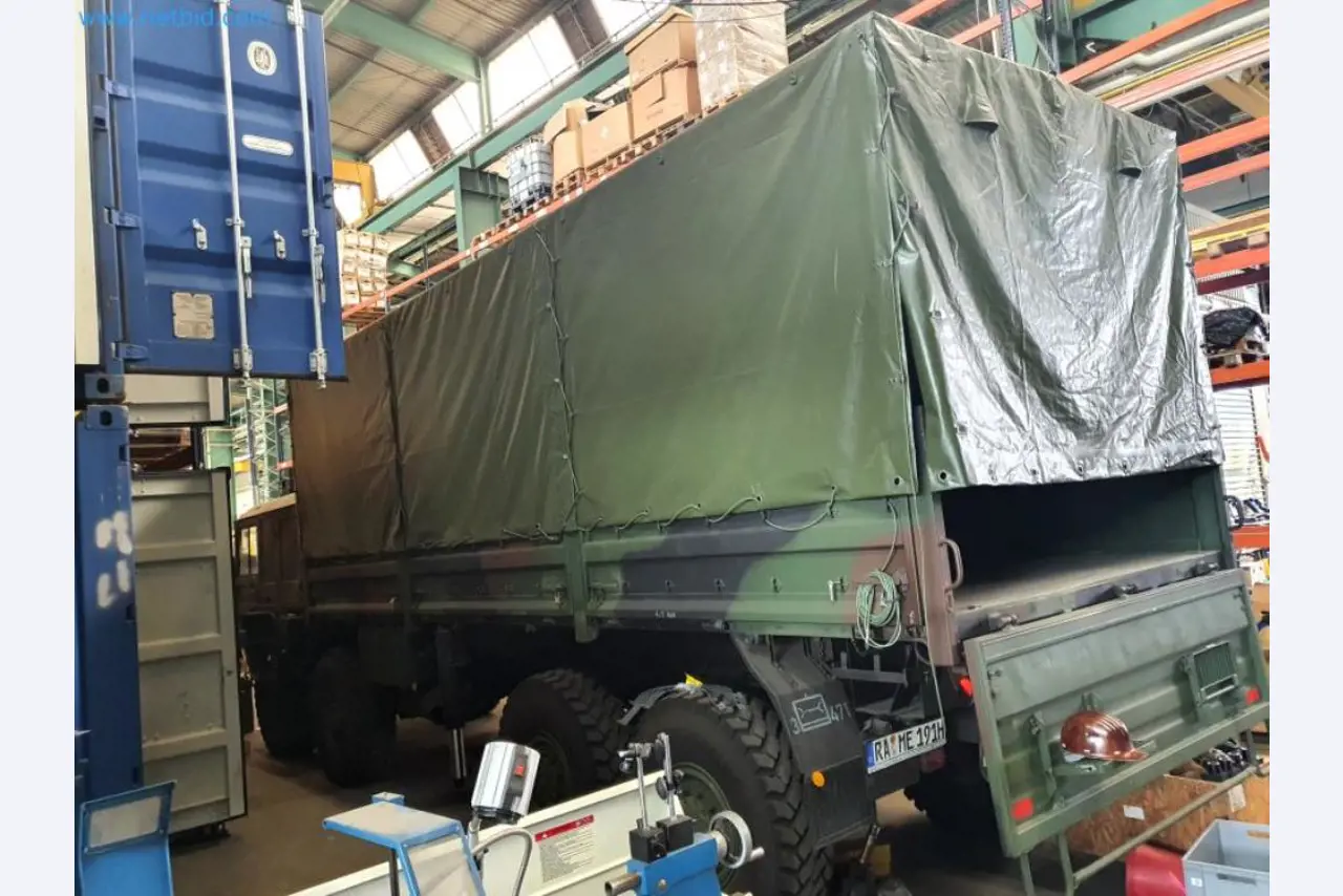 Lagerauflösung eines Dienstleistungsbetriebes, Fahrzeuge, Lagereinrichtung-33