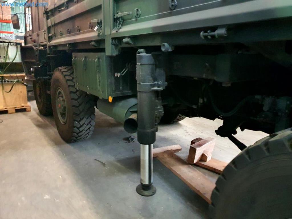 Lagerauflösung eines Dienstleistungsbetriebes, Fahrzeuge, Lagereinrichtung-35