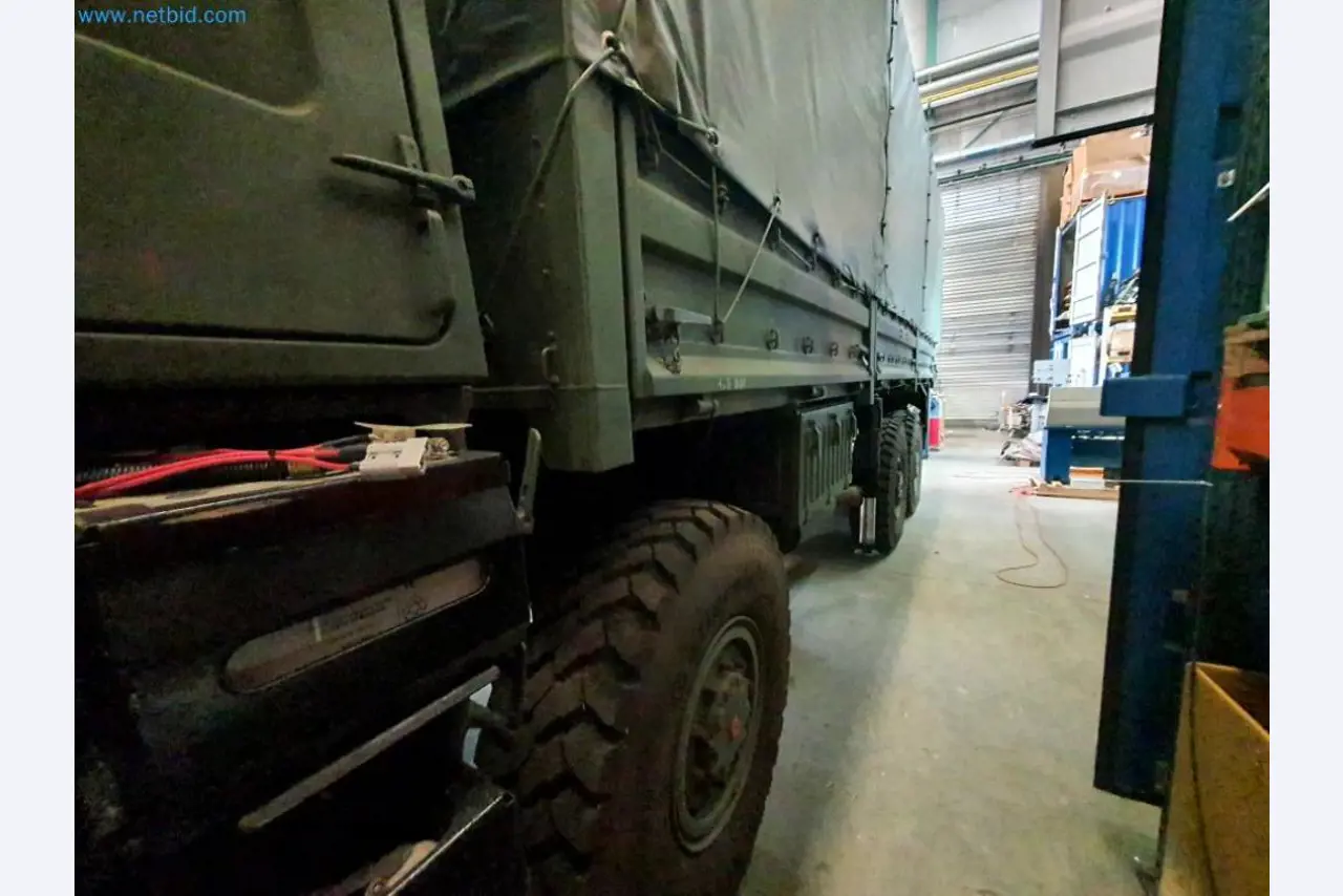 Lagerauflösung eines Dienstleistungsbetriebes, Fahrzeuge, Lagereinrichtung-36