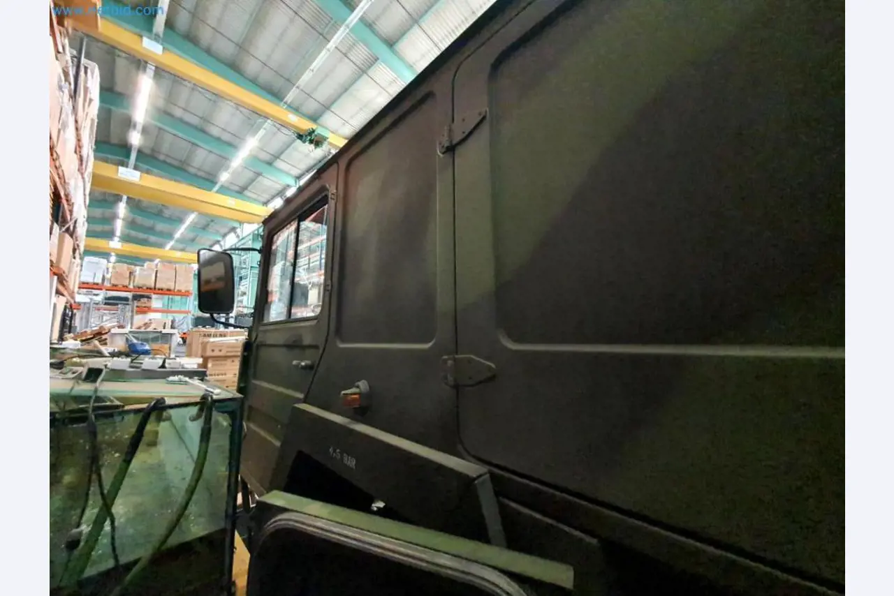 Lagerauflösung eines Dienstleistungsbetriebes, Fahrzeuge, Lagereinrichtung-37