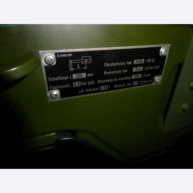 Lagerauflösung eines Dienstleistungsbetriebes, Fahrzeuge, Lagereinrichtung-4