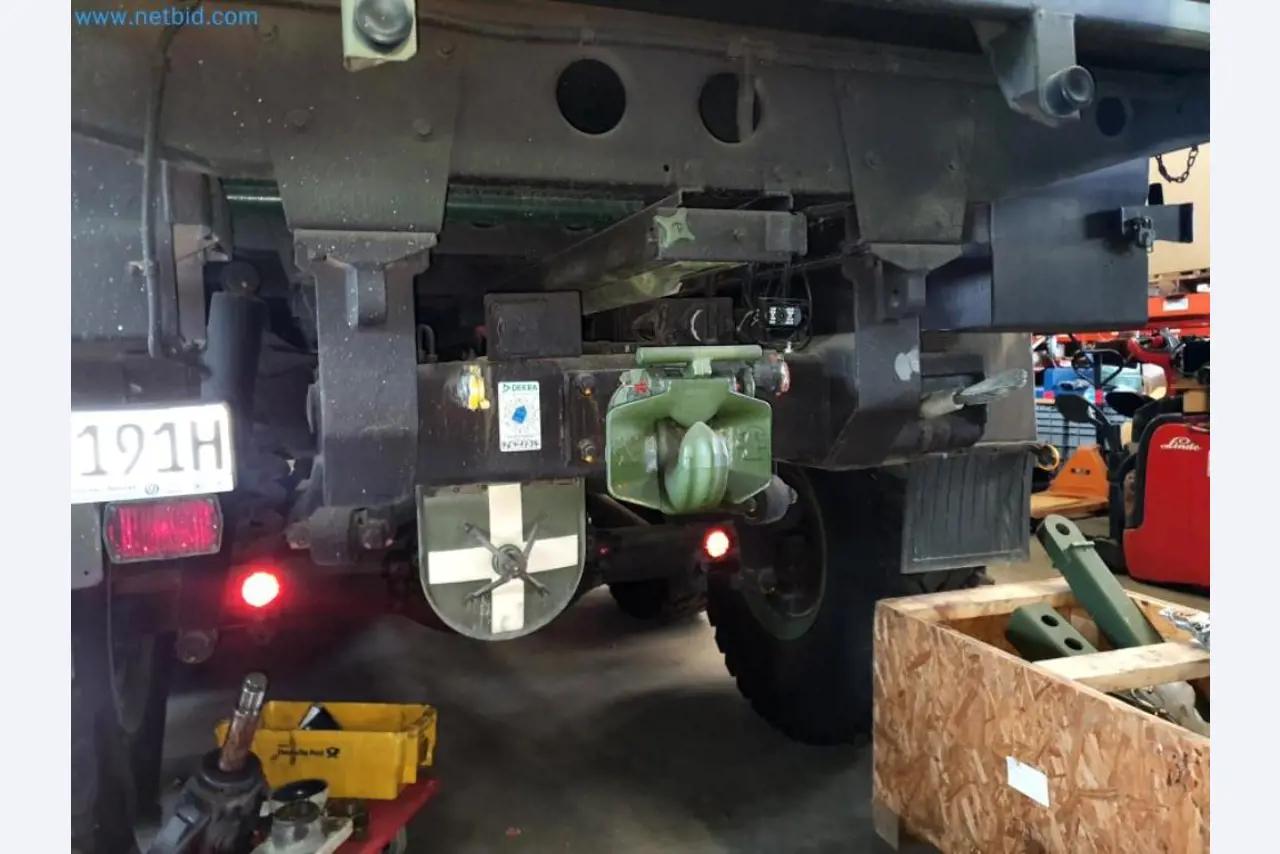 Lagerauflösung eines Dienstleistungsbetriebes, Fahrzeuge, Lagereinrichtung-41